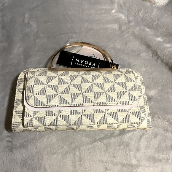 Women mini wallet with handles. Atrie Vegan NWT - Picture 5 of 5